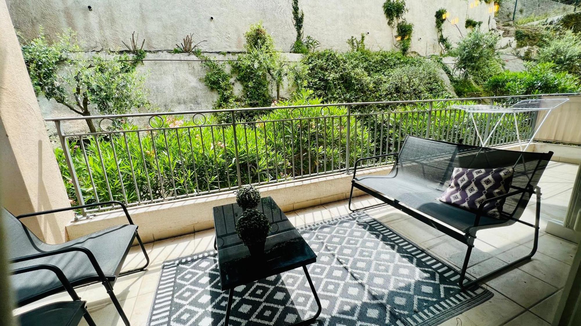 ניס La Villa Ondine - Spacieux Appartement Sur Les Collines Nicoises - Piscine - 2 Parkings - Clim - Wifi מראה חיצוני תמונה